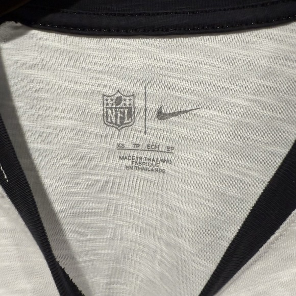 Women's XS Las Vegas Raiders Nike White/ Black Raglan 3/4 Sleeve T Shirt NFL - Picture 4 of 9